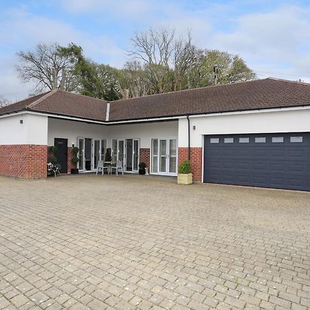 Villa Oakwood Stables Conwy Esterno foto