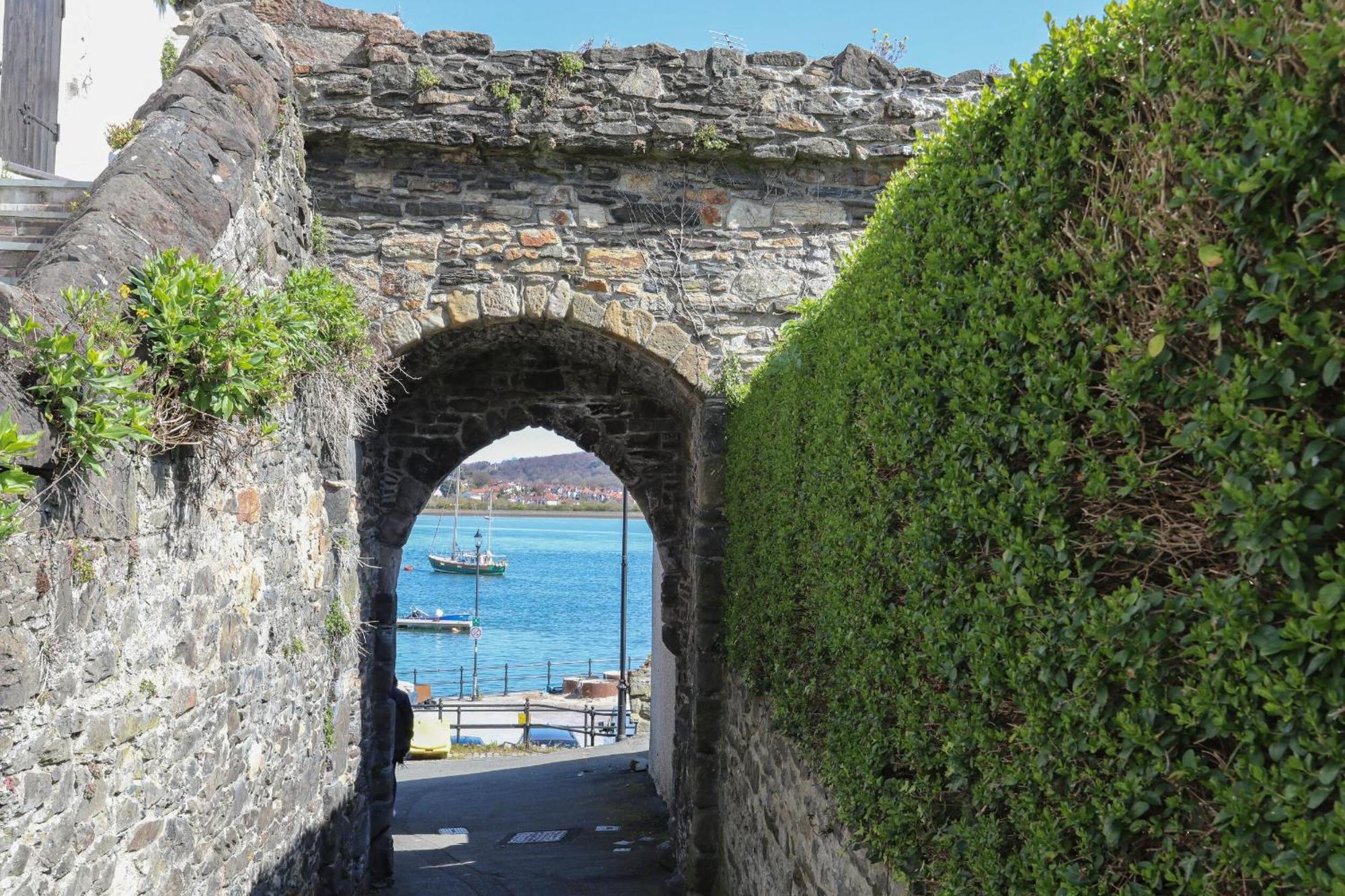 Villa Oakwood Stables Conwy Esterno foto